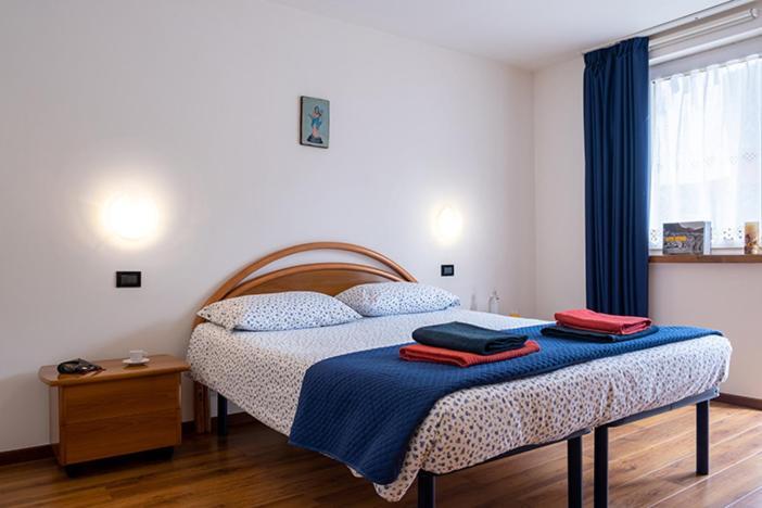 Casa Angelo Lägenhet Molveno Exteriör bild